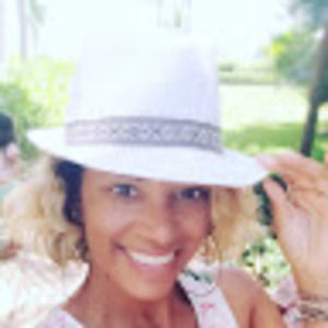 Meet your Posher, Alison